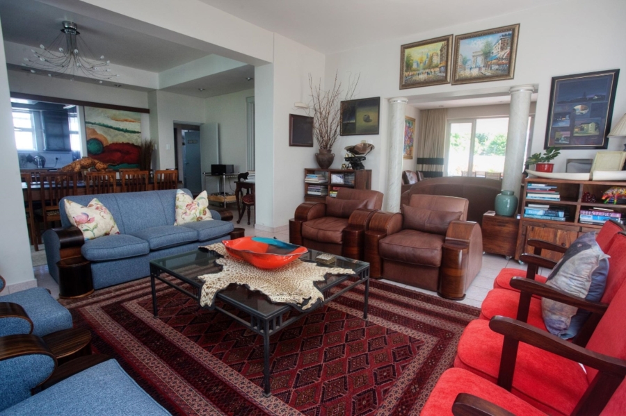 4 Bedroom Property for Sale in Summerstrand Eastern Cape
